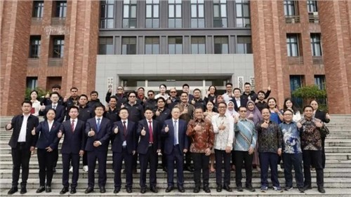 國際化產(chǎn)學(xué)研共促全球新能源行業(yè)發(fā)展｜“印尼能礦部—中偉—中南大學(xué)”聯(lián)合培養(yǎng)項目正式啟動
